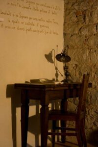 Villa Rogheta Italien Toskana Schreibtisch